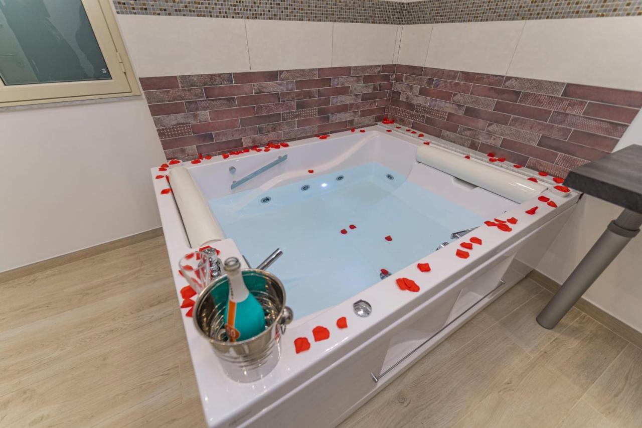 Luxurysuitepirandello Catania Bagian luar foto